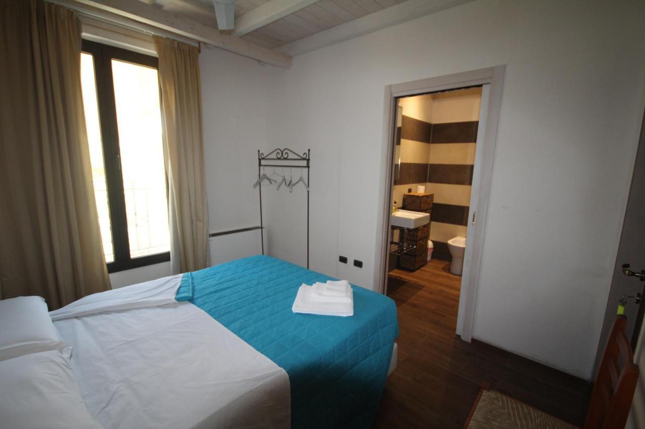 Villa La Conchiglia Rooms Cala Liberotto Buitenkant foto