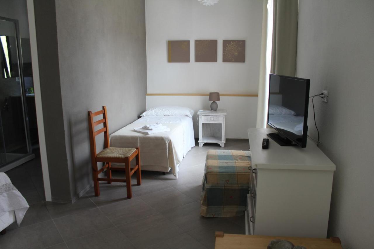 Villa La Conchiglia Rooms Cala Liberotto Buitenkant foto