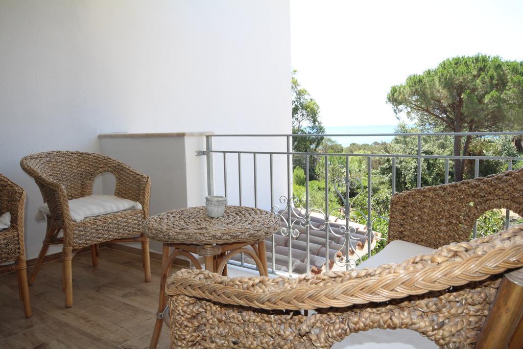 Villa La Conchiglia Rooms Cala Liberotto Buitenkant foto